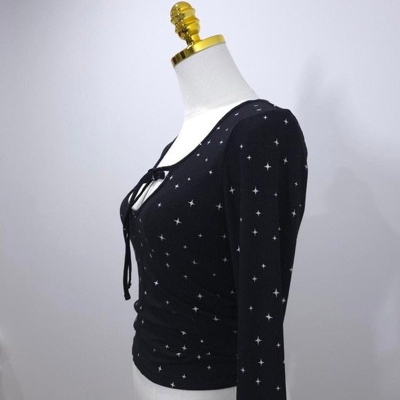 Black Star Print Keyhole Tie Front Long Sleeve Ribbed Knit Top Celestial - Picture 3 of 6